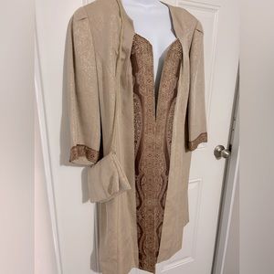 Tahari Arthur S. Levine LUXE